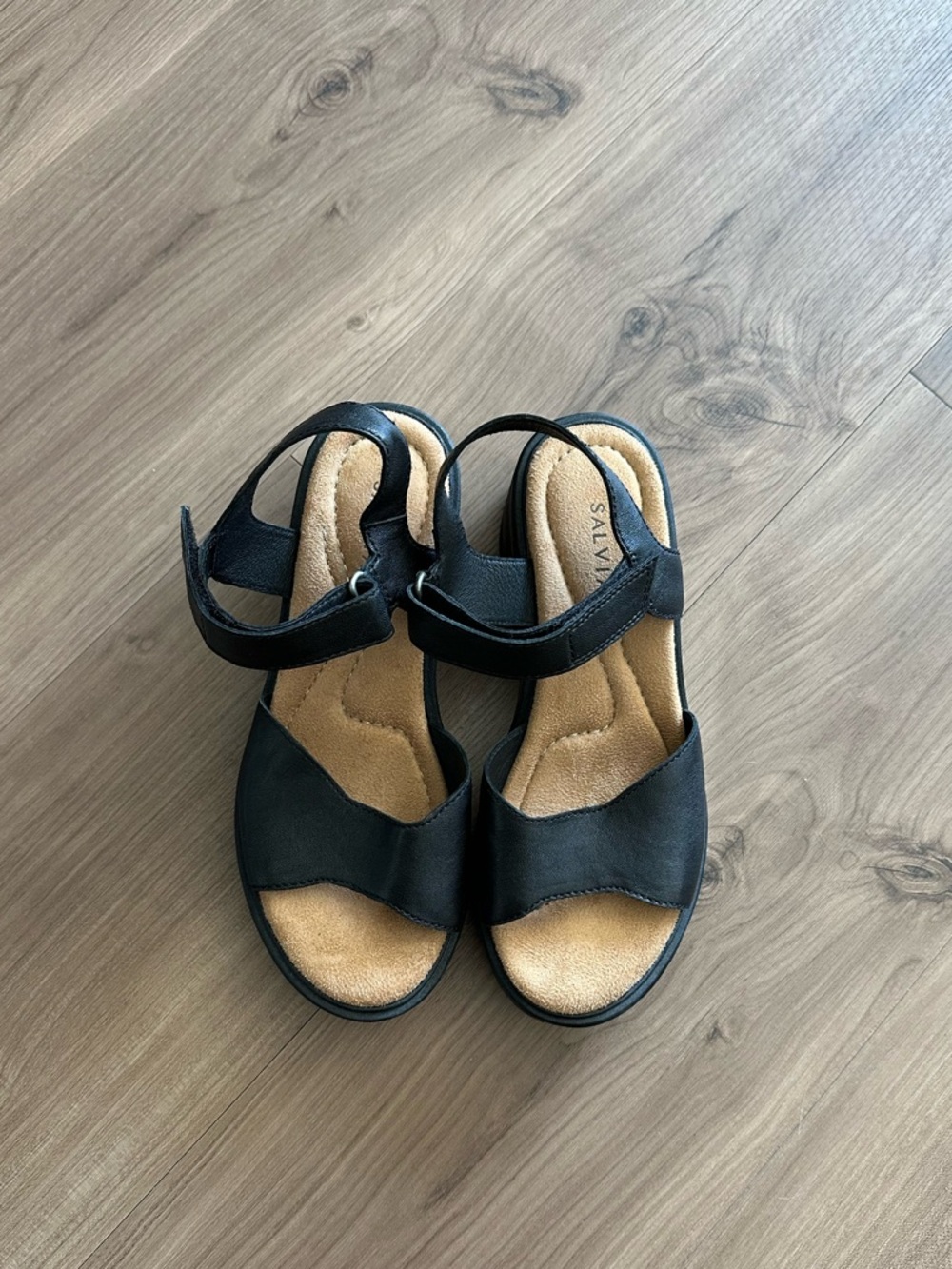 Salvia sandals